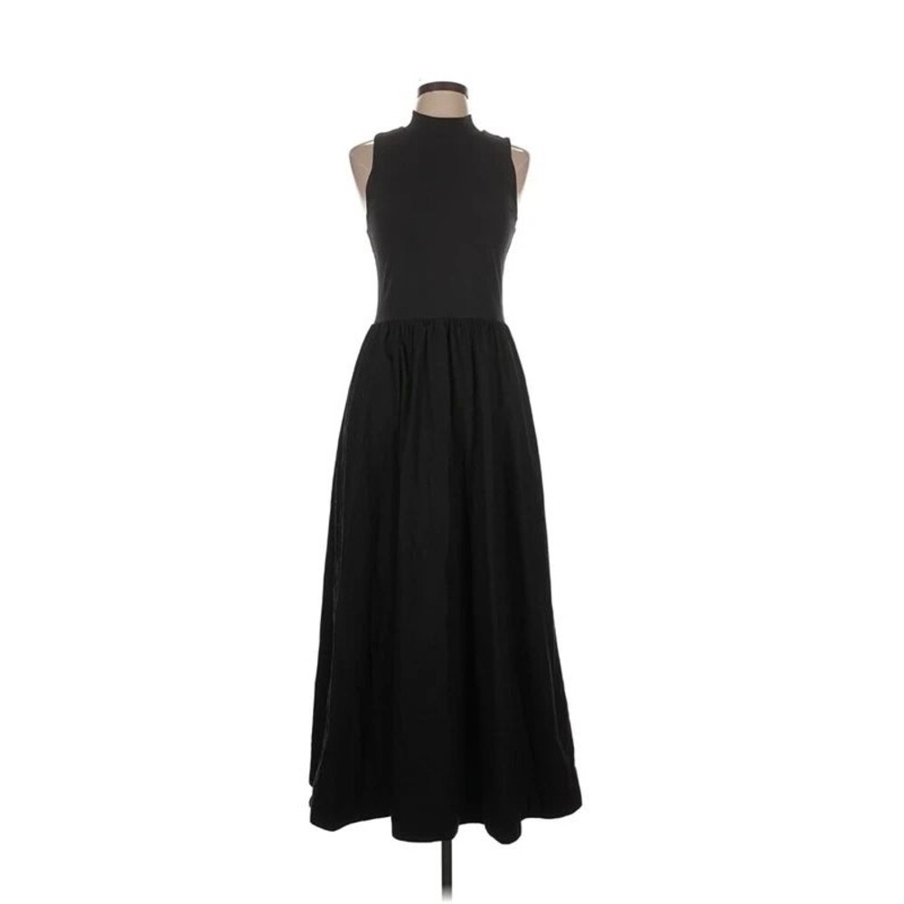 Like new Aritzia Babaton Rotary Dress Size L